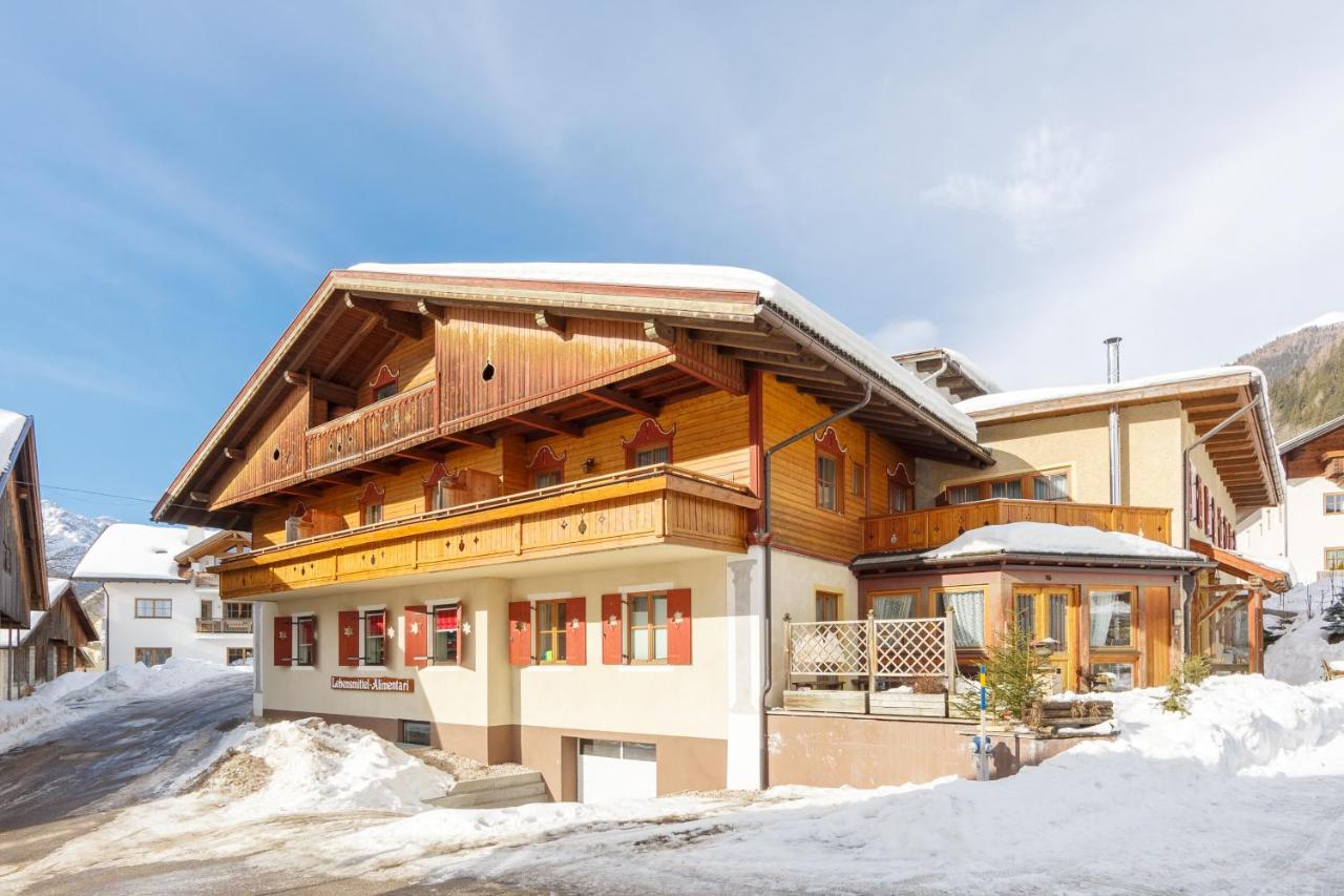 Residence Schneiderhof San Candido Eksteriør bilde